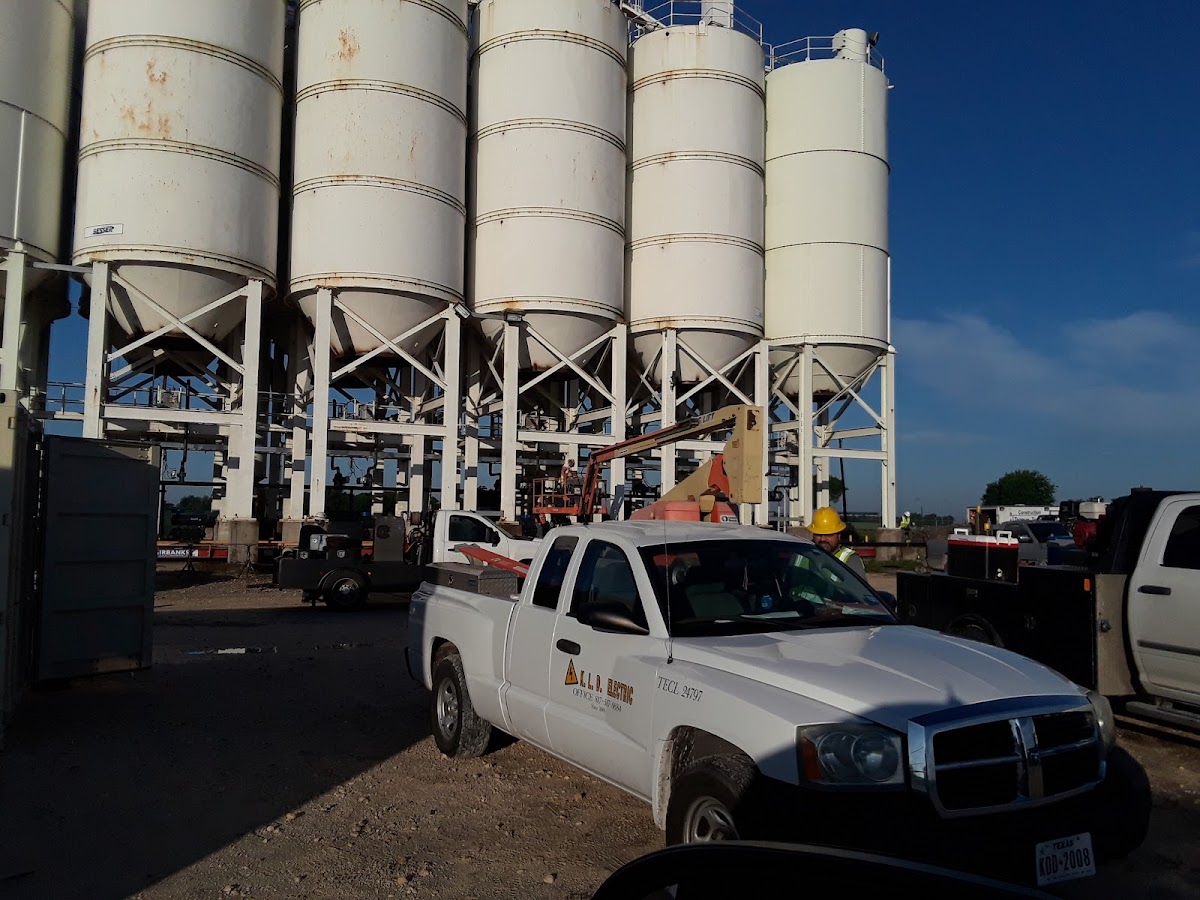 K.L.D. Electric truck at silo industrial job site